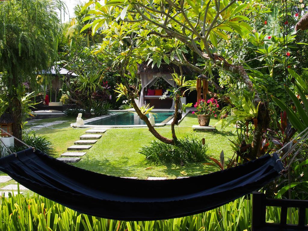 Villa Poppy Seminyak Exterior foto